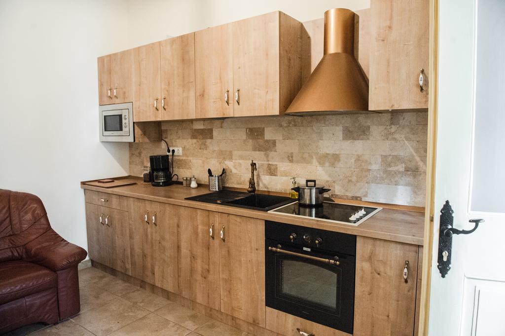 Brukenthal Central Apartments Sibiu Chambre photo