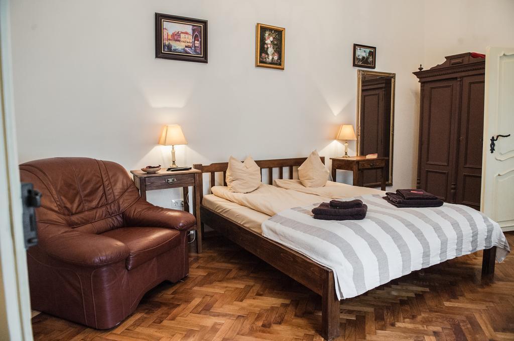 Brukenthal Central Apartments Sibiu Chambre photo