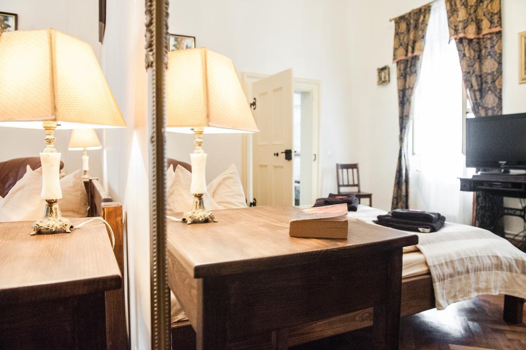 Brukenthal Central Apartments Sibiu Chambre photo