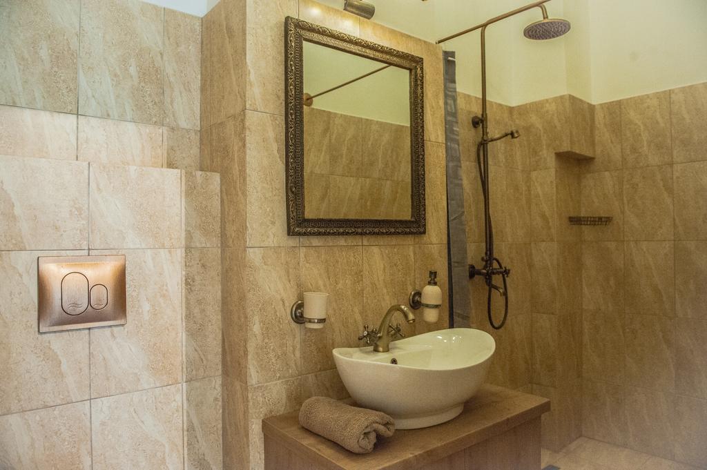 Brukenthal Central Apartments Sibiu Chambre photo