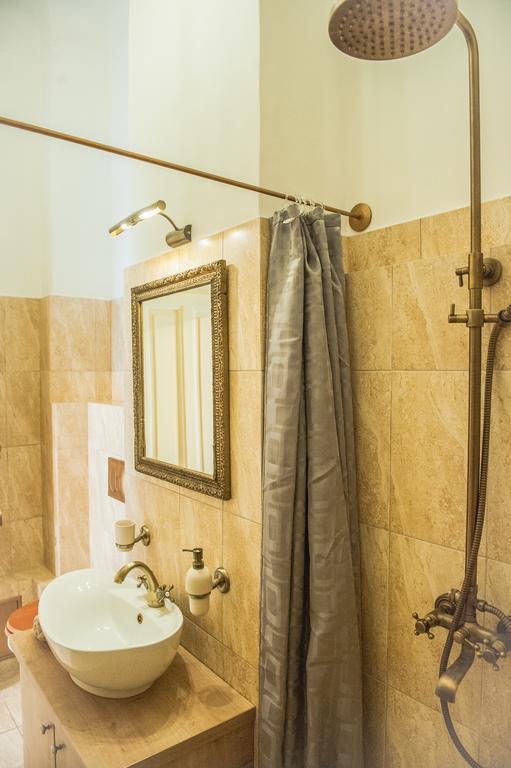 Brukenthal Central Apartments Sibiu Chambre photo
