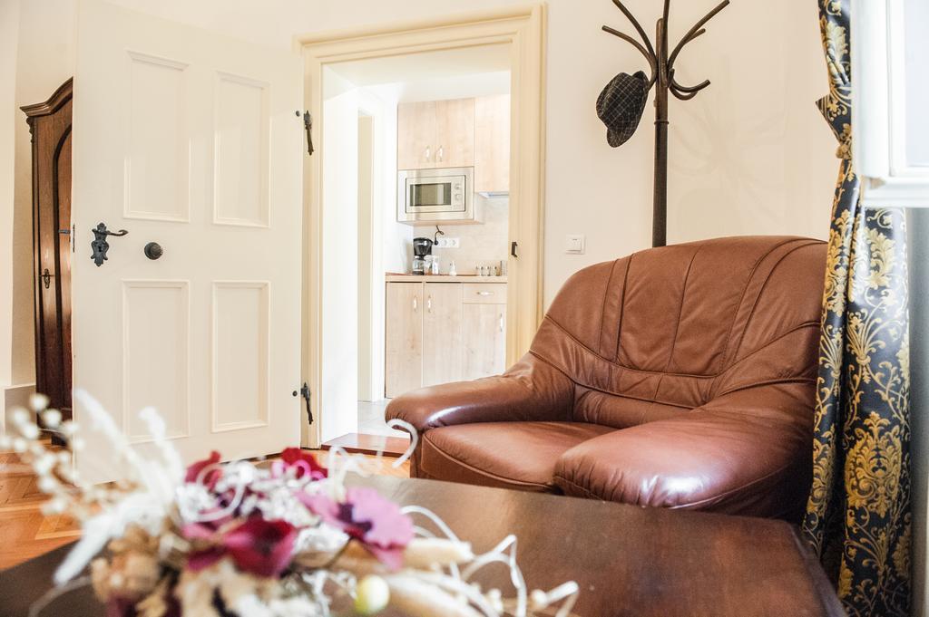 Brukenthal Central Apartments Sibiu Chambre photo